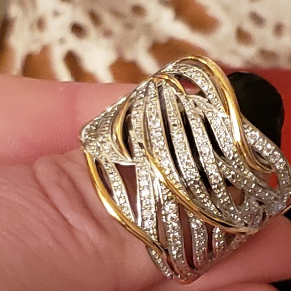 Sterling silver 925 glam ring. 2 tone .925 with Gold plating - Picture 10 of 13